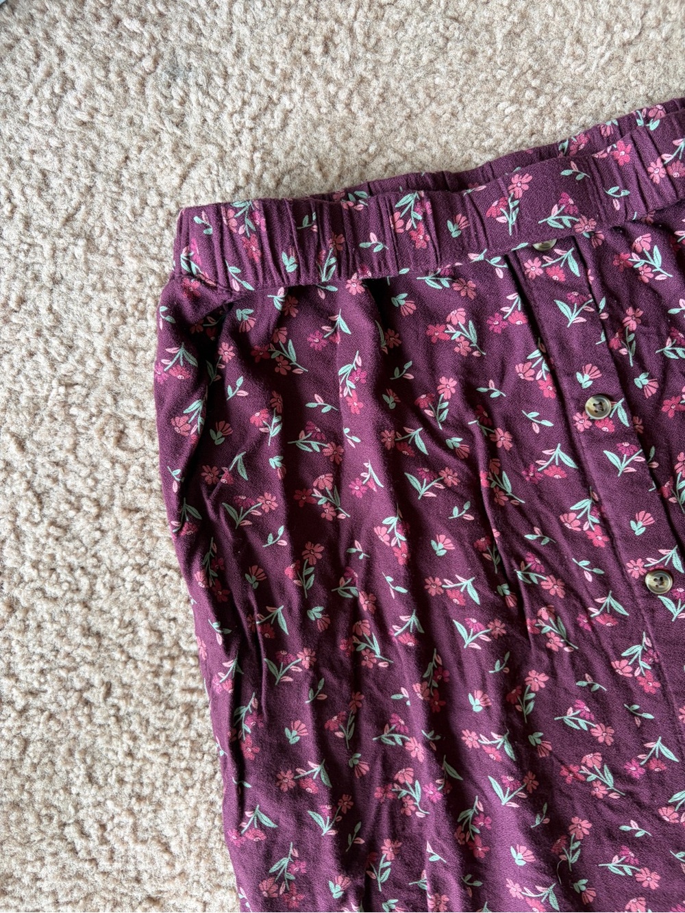 Summery Comfy Floral Purple Skirt with Buttons and Pockets - Picture 4 of 11